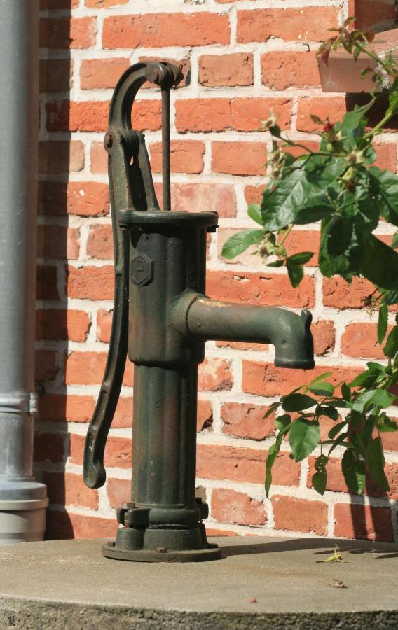 Klaassen- Ferienhaus Up Warf Emden Exterior foto